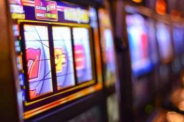qq8821 link mobile device displaying live casino options