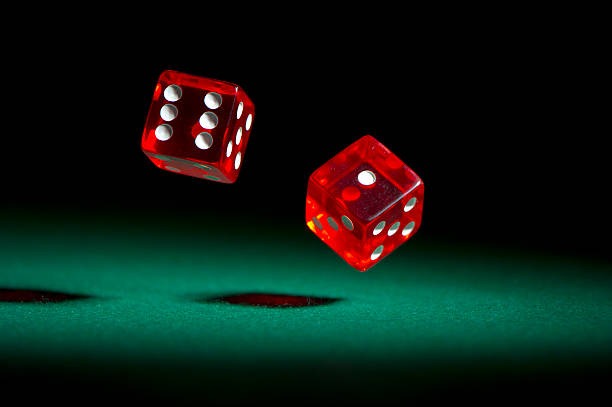 Live roulette table with multi-camera feed